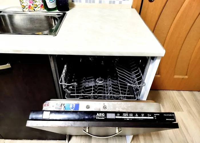 One Bedroom - Great Location *