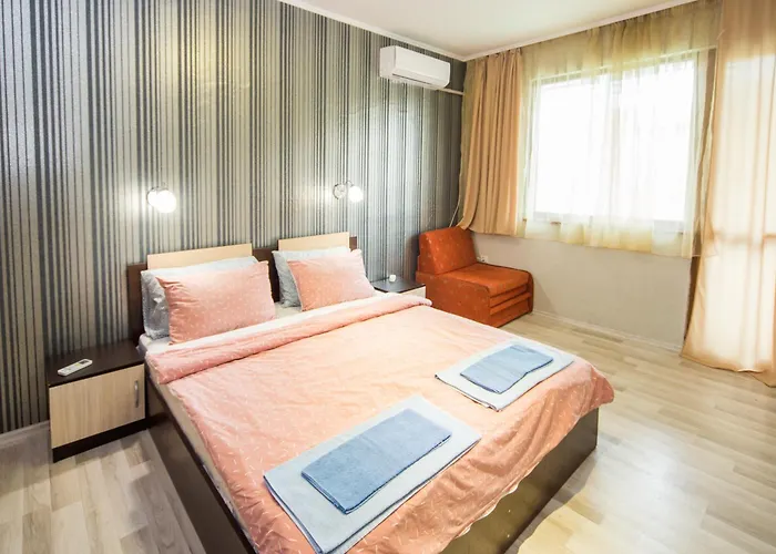 Апартамент One Bedroom - Great Location Бургас
